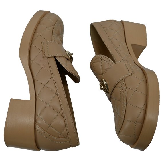 - CHANEL Lambskin Quilted CC Heart Loafers in Beige 37 EU - Picture 7 of 9
